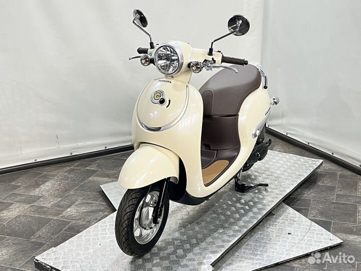 Скутер Honda Giorno