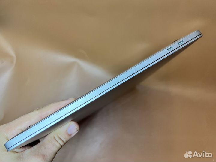 Apple macbook pro 15 2019 i9/512/254 цикла