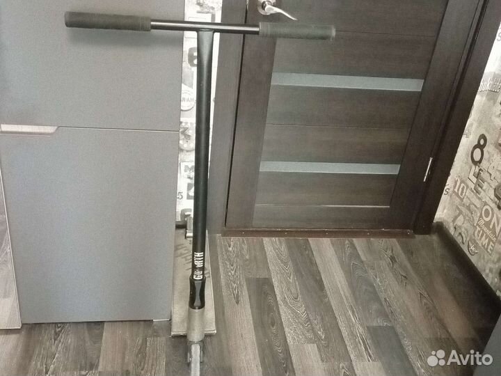 Трюковой самокат tech team goliath