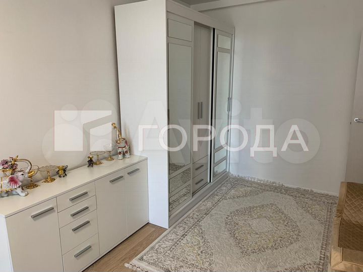 4-к. квартира, 110 м², 9/25 эт.