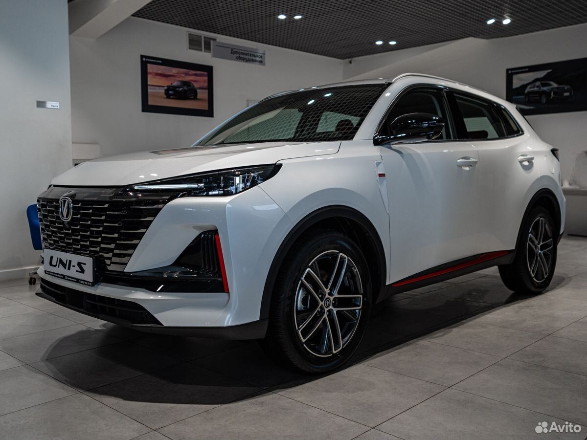 Changan UNI-S 1.5 AMT, 2025