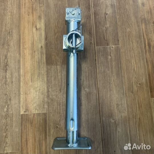 Стойка домкратная для прицепа. 1300кг