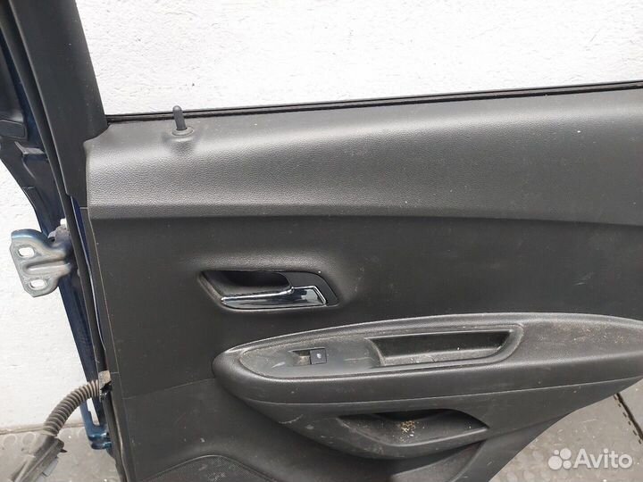Дверь боковая правая задняя Chevrolet Trax