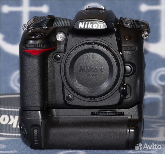 Nikon D7000 body