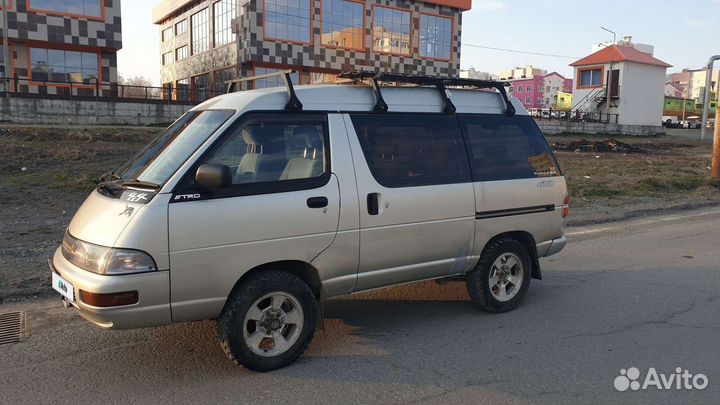 Toyota Town Ace 2.2 AT, 1996, 271 000 км