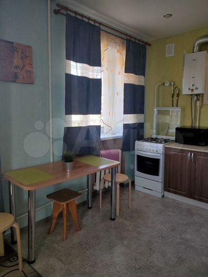 1-к. квартира, 30 м², 4/4 эт.