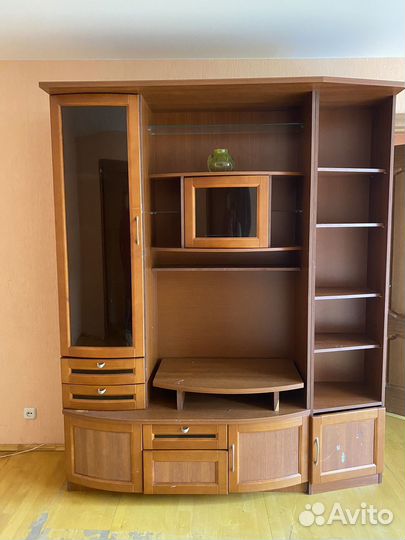 Стенка в гостиную