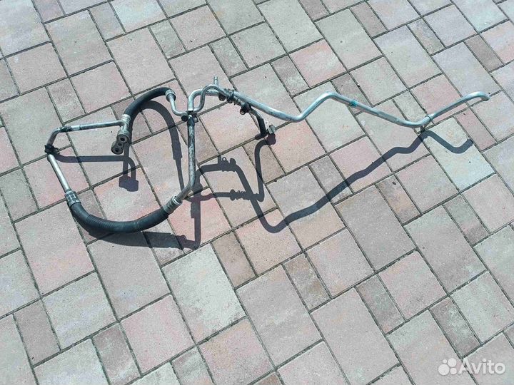 Трубка кондиционера 7M1820741Q