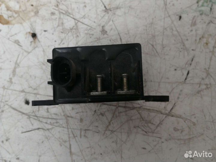 Реле управления вентилятором BMW X5 E70 X6 E71