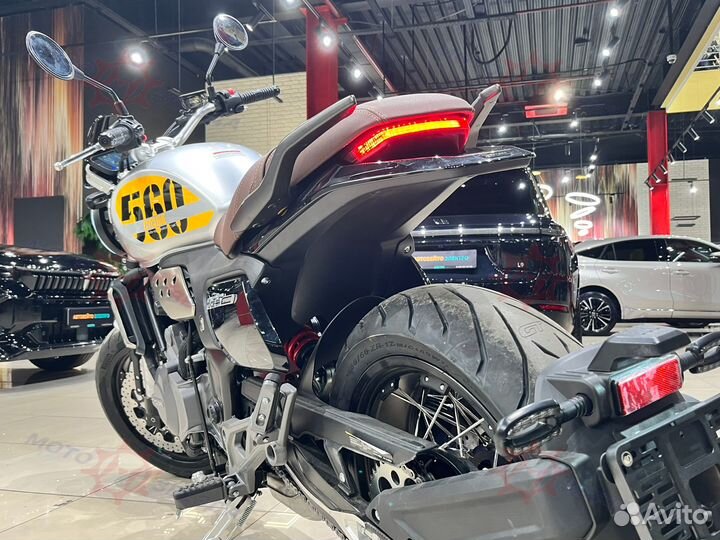 Дорожный новый мотоцикл Cyclone RE5