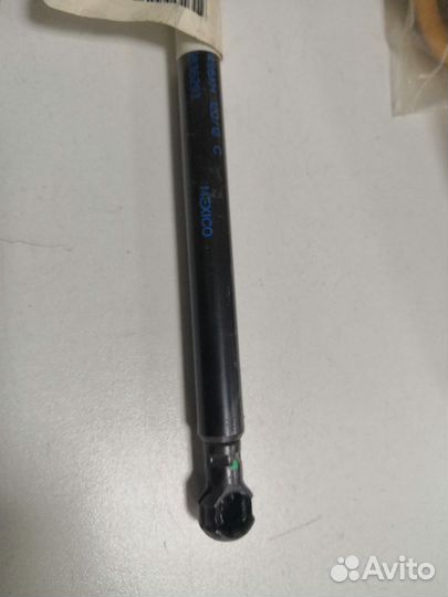 Тяга задней двери GM 15836293