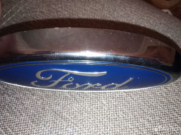 Продам значок задний на форд фокус 2