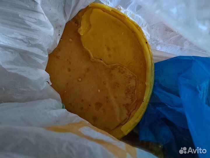 Воск пчелиный продам