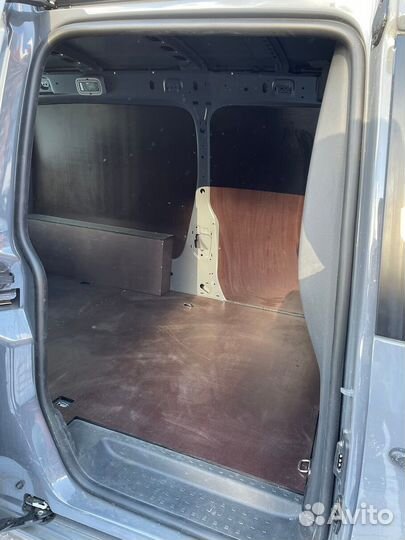 Обшивка кузова фургона volkswagen caddy cargo комп