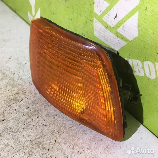 Указатель поворота левый Митсубиси Галант 6 Е30