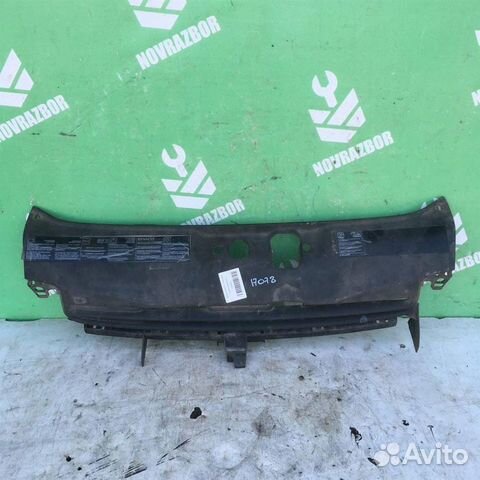 Решетка радиатора Рено Клио 2 Симбол