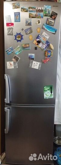 Холодильник Sharp двухкамерный