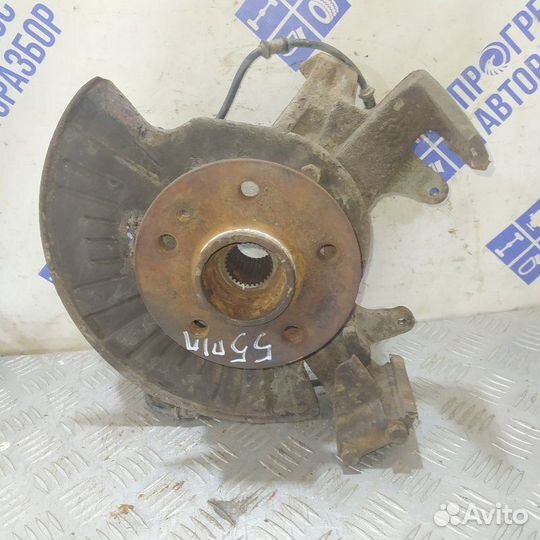 Поворотный кулак передний правый Mercedes-Benz Ml