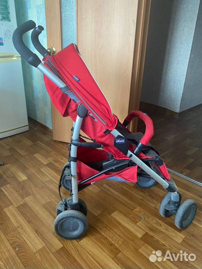 Прогулочная коляска chicco