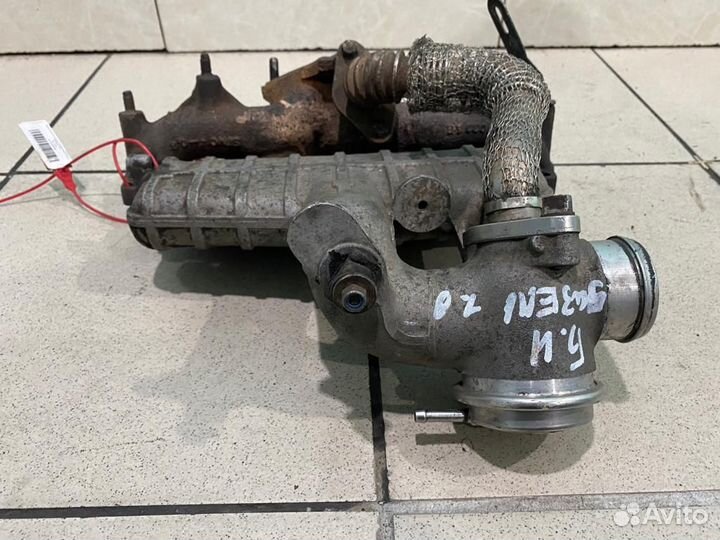 Впускной коллектор Volkswagen Passat B4