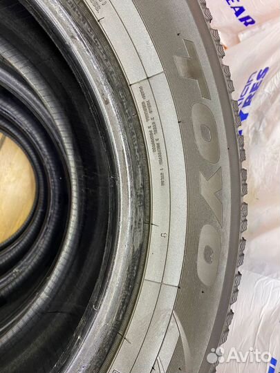 Toyo Observe GSi-5 245/65 R17 107Q