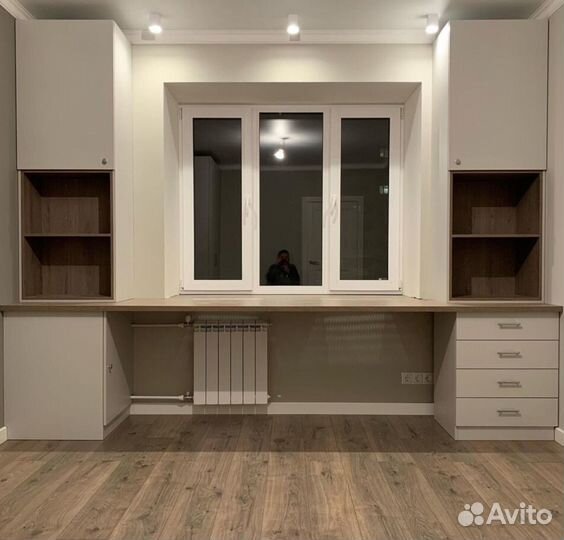 Рабочая зона у окна