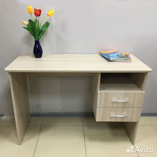 Стол компьютерный