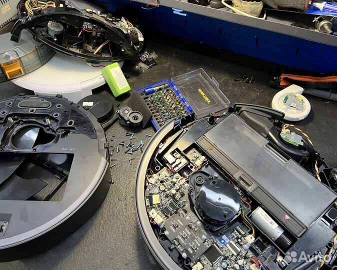 Ремонт роботов и вертикальных пылесосов