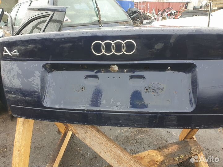 Крышка багажника Хлопушка Audi A4 B5 Ауди а4 б5