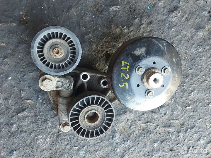 Натяжитель ремня Кронштейн Фольксваген LT 2.5D