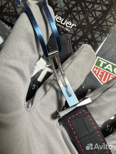 Черный с красной строчкой для Tag Heuer Connected