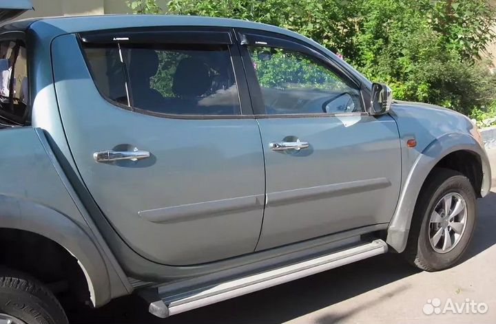Дефлекторы дверей Mitsubishi L200 c 2007