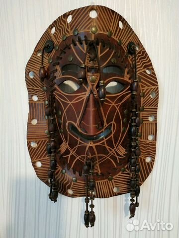 Интерьерная маска из кожи этно