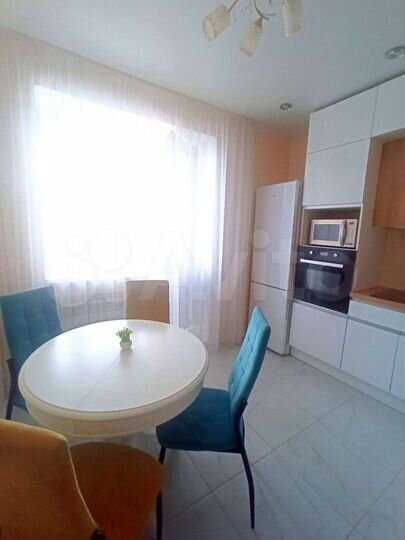 2-к. квартира, 58 м², 10/12 эт.