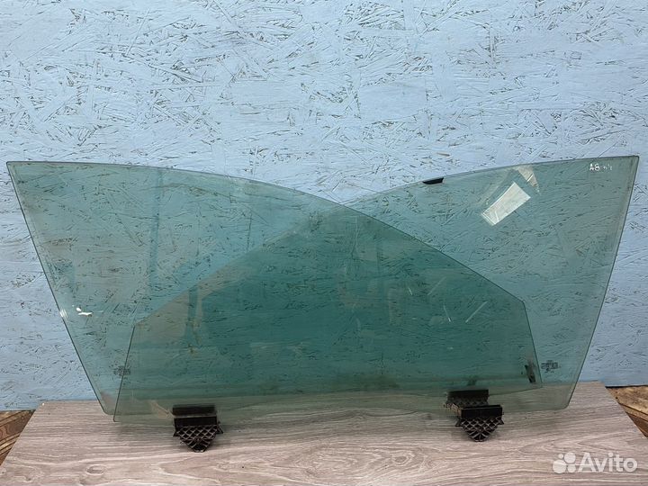 Стекло переднее правое Audi A8 D3 2002-2010