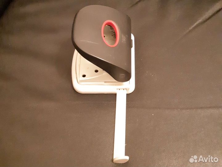Дырокол laco L300