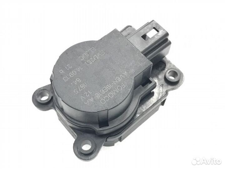 Моторчик заслонки отопителя Ford Focus 1.6L