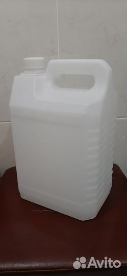 Канистры пластиковые 5л