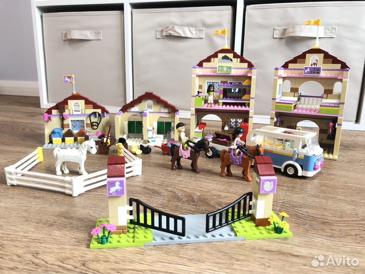 Lego friends школа верховой езды