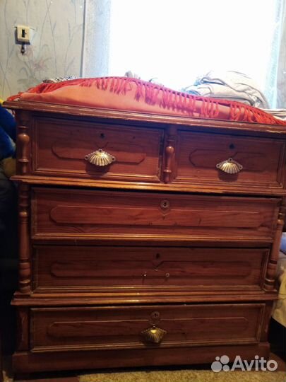 Комод антикварный