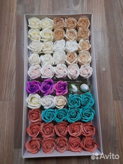 Мыльные розочки в коробке,гвоздики,цветы