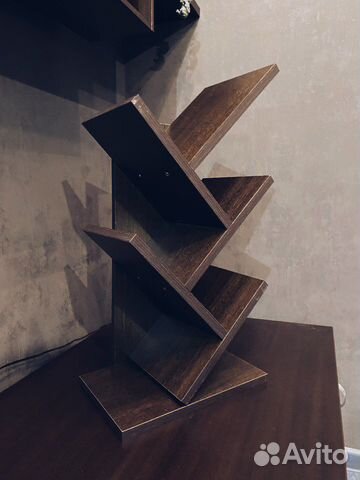 Полка для книг