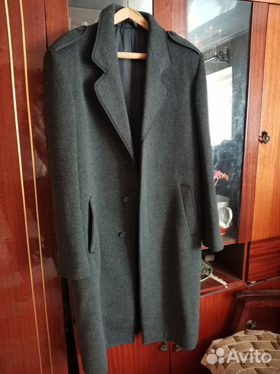 Пальто мужское зимнее
