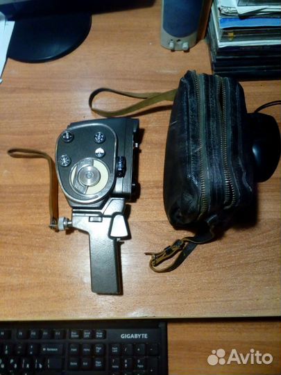 Видео камера 2-8s1