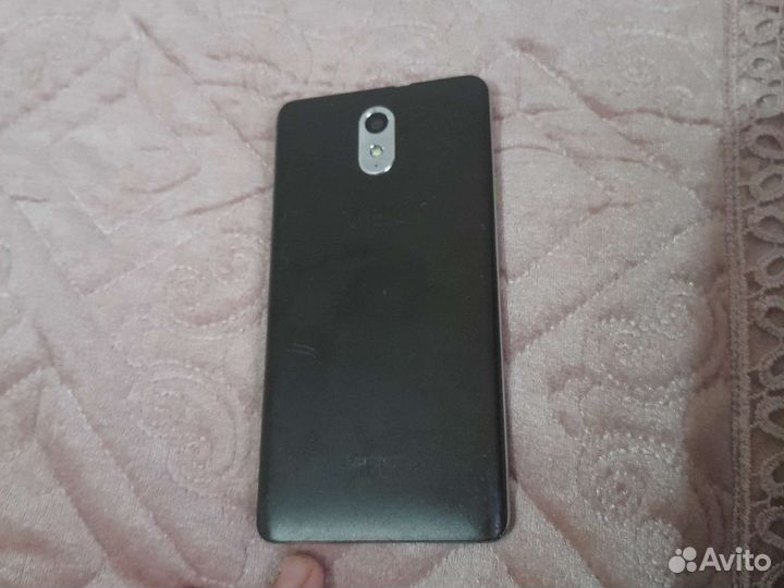 Телефон Lenova