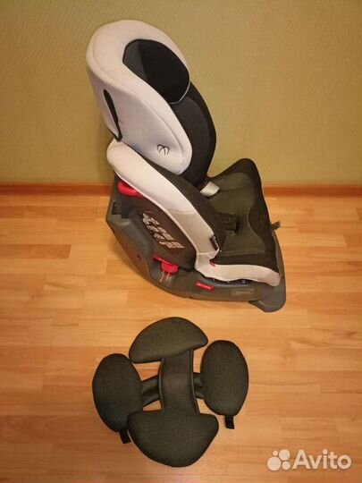 Автокресло Carmate (Ailebebe) Swing Moon Premium