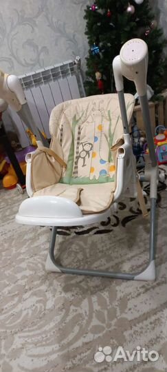 Стульчик для кормления с электрокачелей