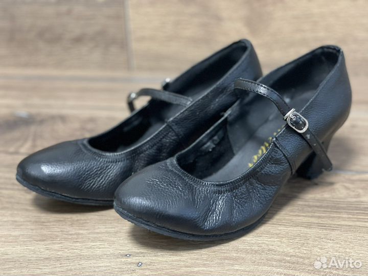 Обувь для танцев