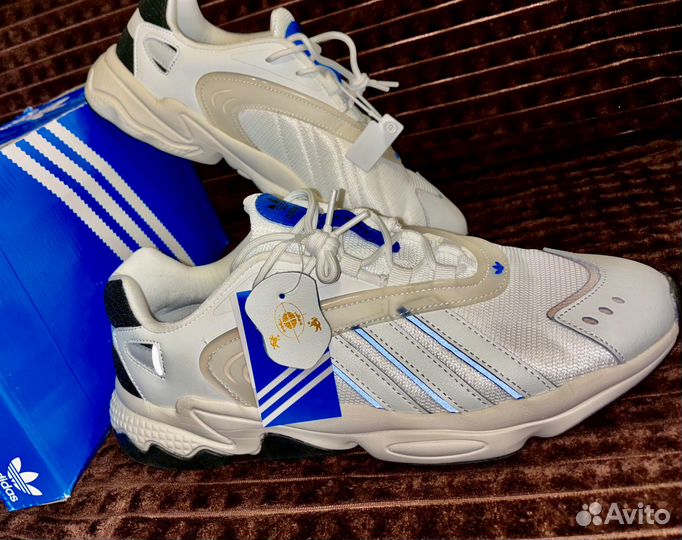 Кроссовки adidas yung 1