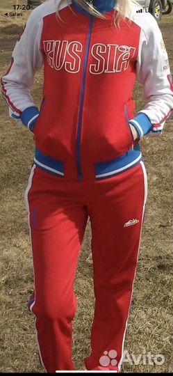 Костюм спортивный женский